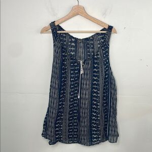 Eddie Bauer Blue and White Geometric Patterned Sleeveless Top size T2XL